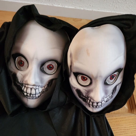 Two-Headed Ghoul Scary  Halloween  Costume One Size BENIFITS CHARITY - Picture 2 of 3